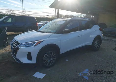 2023 Nissan Kicks Sv Xtronic Cvt z USA, uszkodzony, nr VIN 3N1CP5CV2PL529348